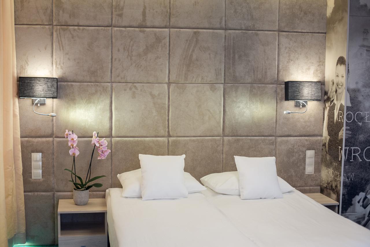 Citi Hotel'S Wroclaw Bagian luar foto