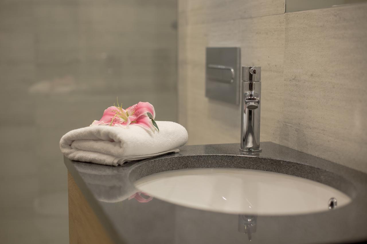 Citi Hotel'S Wroclaw Bagian luar foto